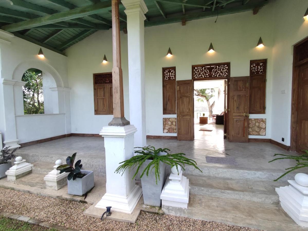 Villa Seven Faces-Luxury Escape,Stunning Views With Private Pool For A Couple Or Family! Galle Dış mekan fotoğraf