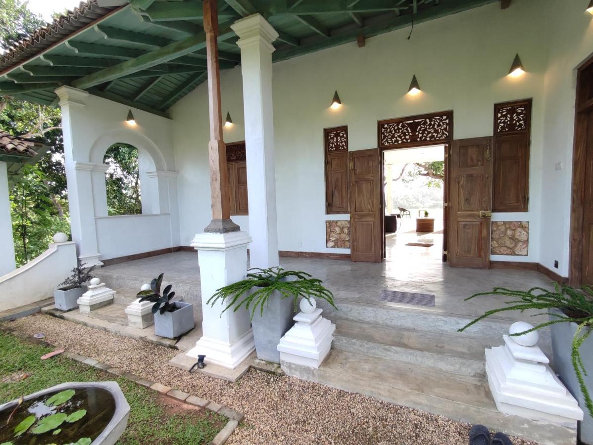Villa Seven Faces-Luxury Escape,Stunning Views With Private Pool For A Couple Or Family! Galle Dış mekan fotoğraf